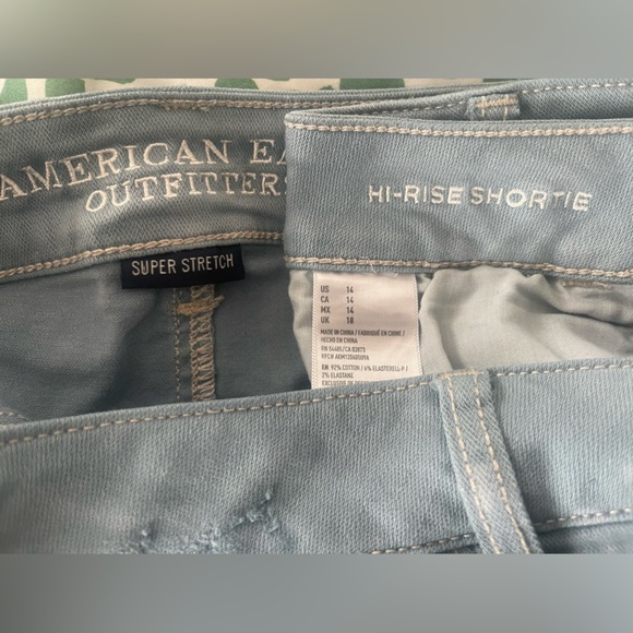 AEO Shorts - Picture 3 of 3
